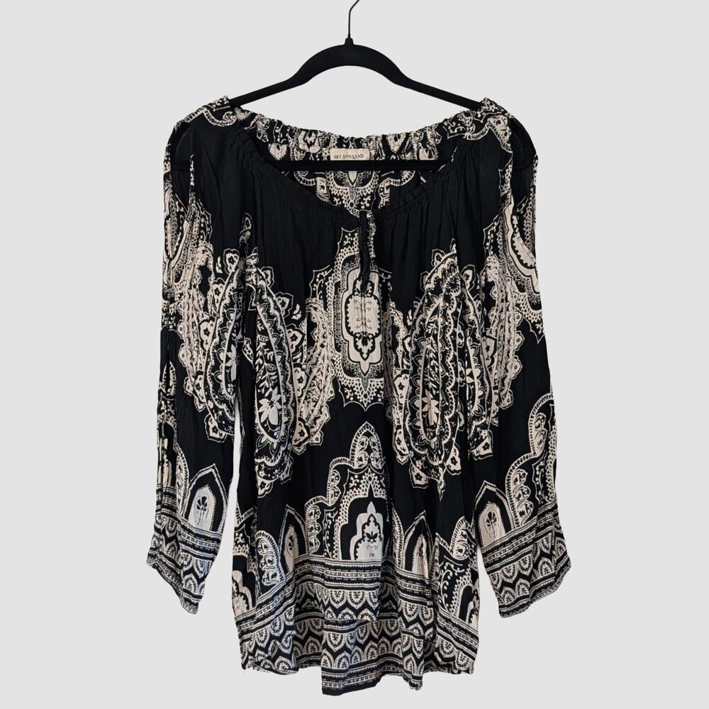 Sky & Sand Boho Paisley Blouse M Cold Shoulder Cutout Sleeve Black White Boho